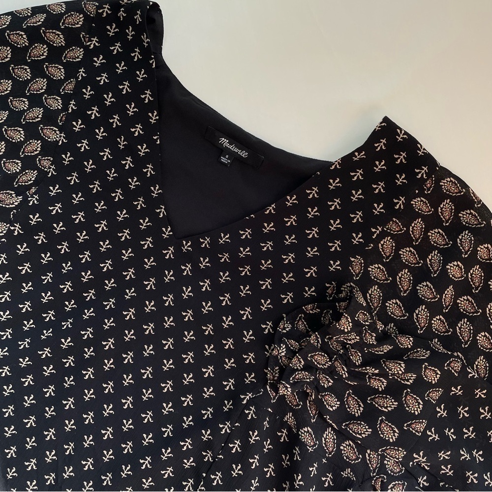 Women’s Madewell Sheer-Sleeve Top in Brushstroke Paisley Mix Size Small Black